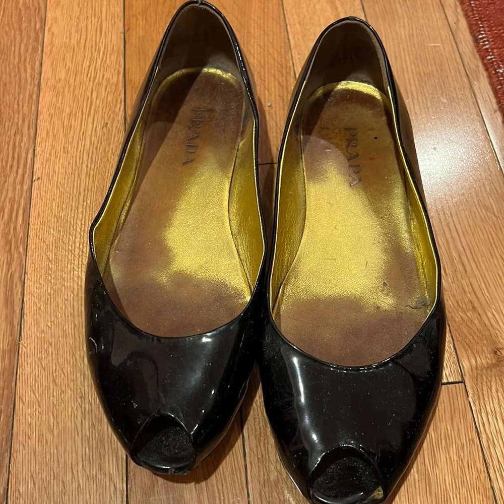 PRADA FLATS - Picture 1 of 3